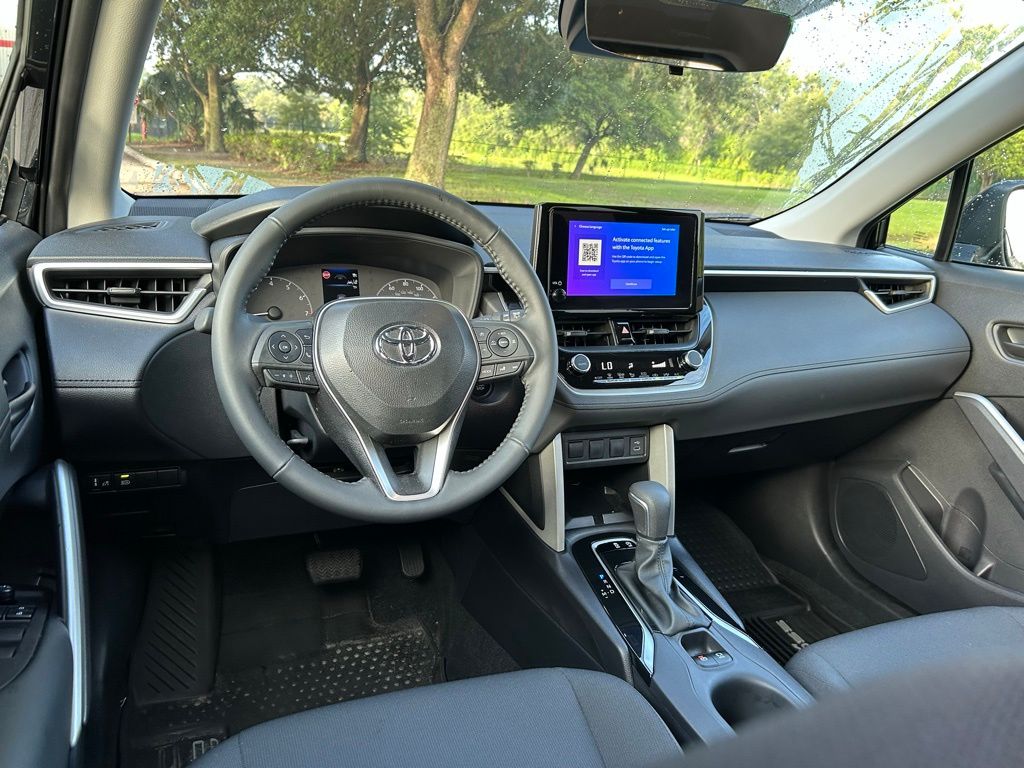 Thumbnail: 2025 Toyota Corolla Cross - 12