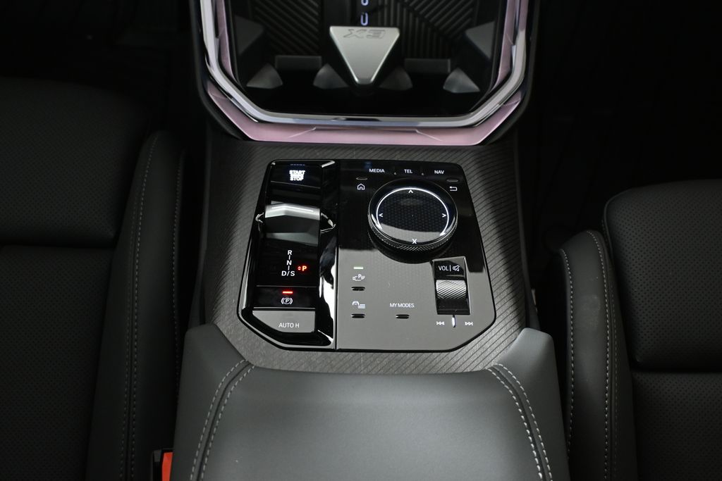 Thumbnail: 2026 BMW X3 - 24