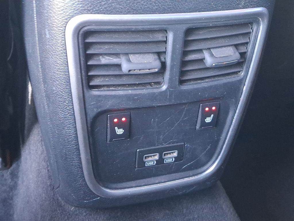 Thumbnail: 2015 Dodge Charger - 11