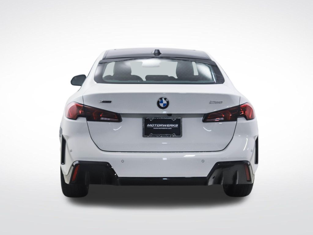 Thumbnail: 2026 BMW 2 Series - 4