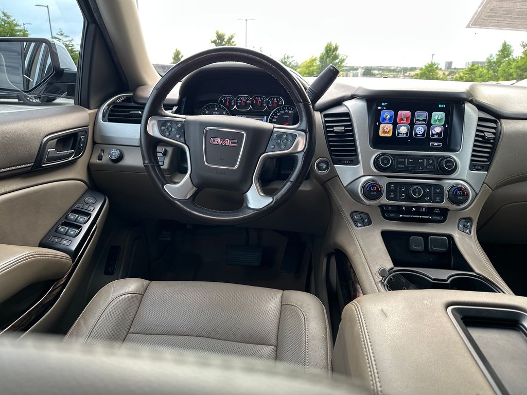 Used 2020 White GMC SLT image 30