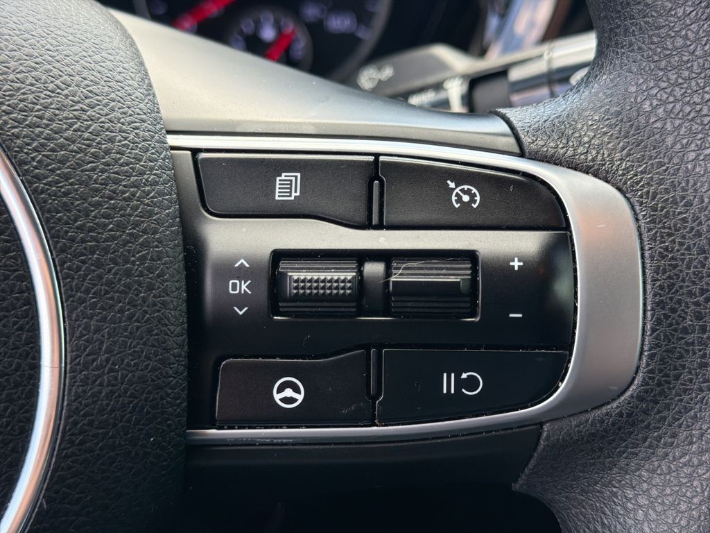 Thumbnail: 2021 Kia K5 - 27