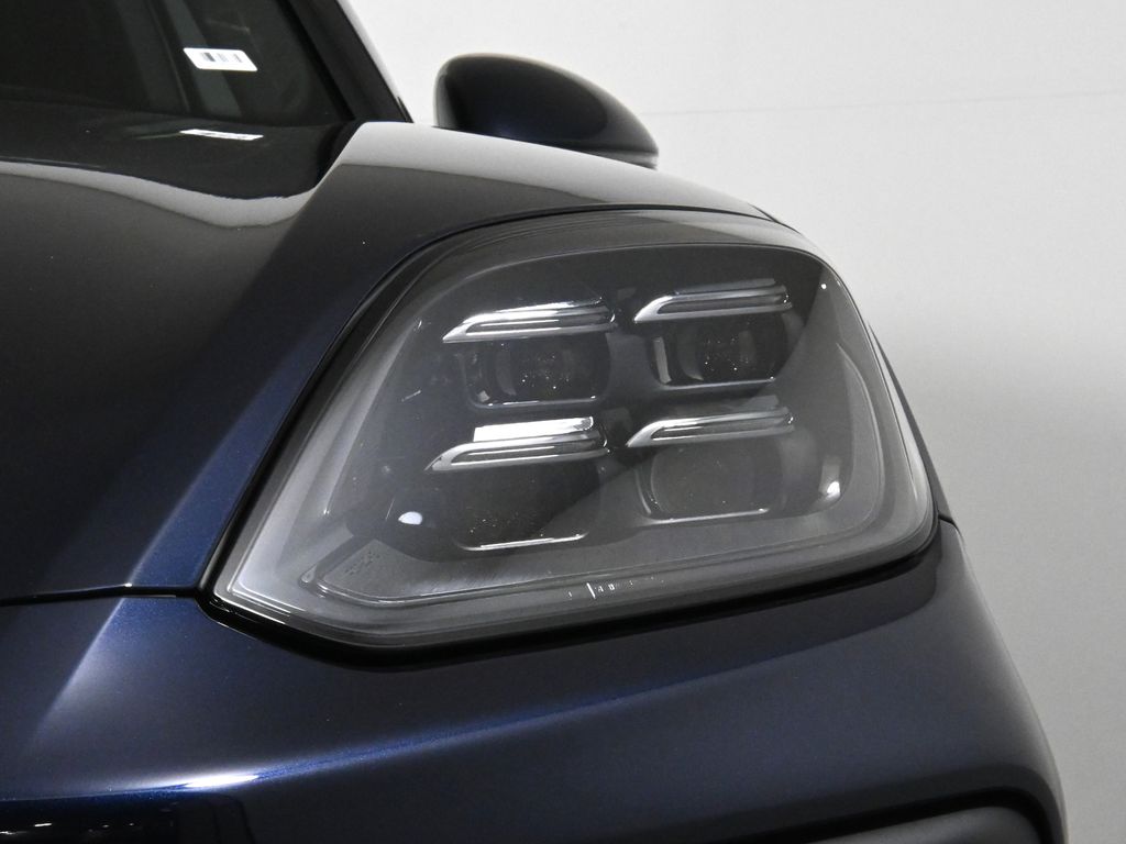 Thumbnail: 2026 Porsche Cayenne - 11