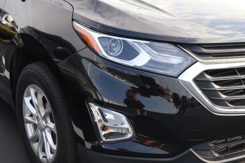 Thumbnail: 2021 Chevrolet Equinox - 4