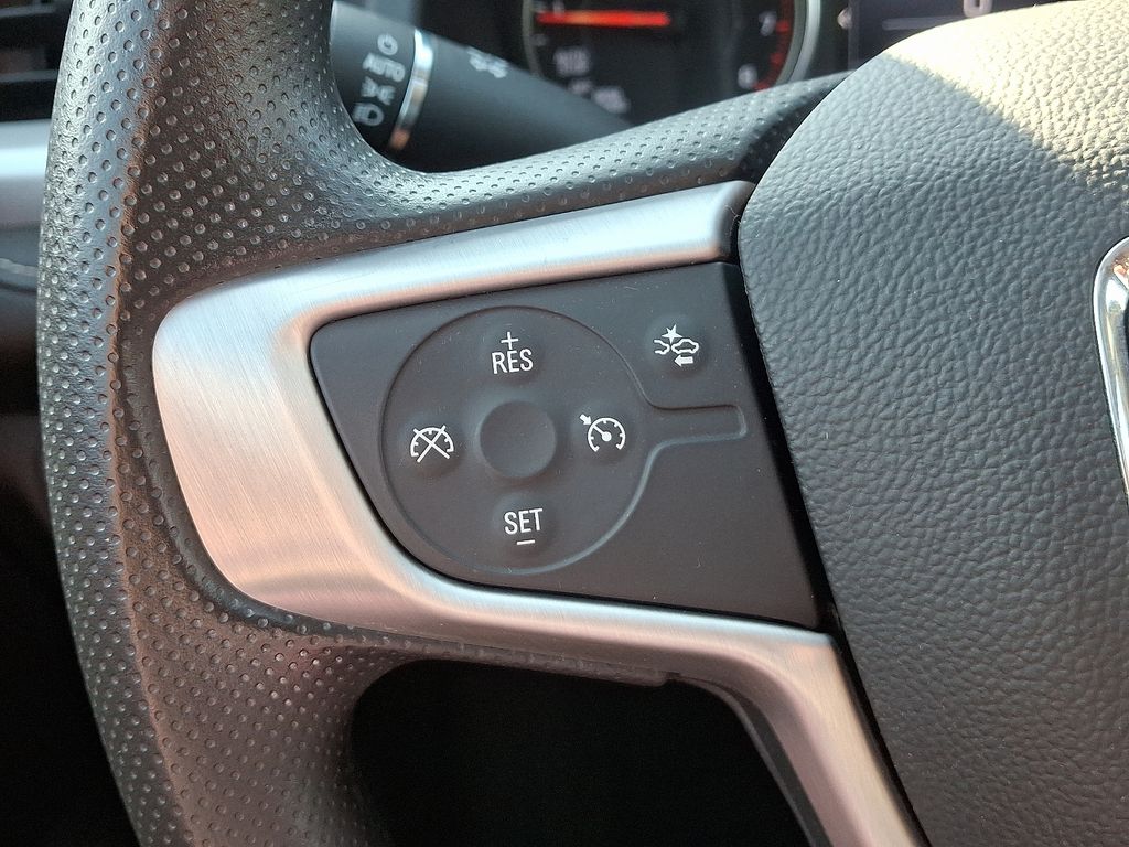 Thumbnail: 2022 GMC Acadia - 22