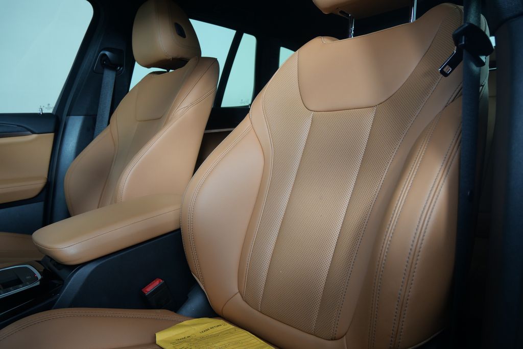 2022 BMW X3 xDrive30i 8
