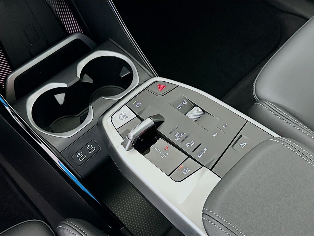 Thumbnail: 2026 BMW X1 - 15