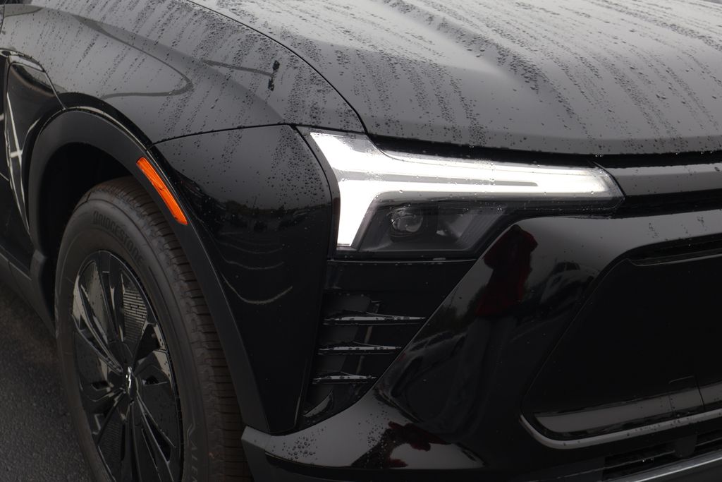 Thumbnail: 2026 Chevrolet Blazer EV - 3
