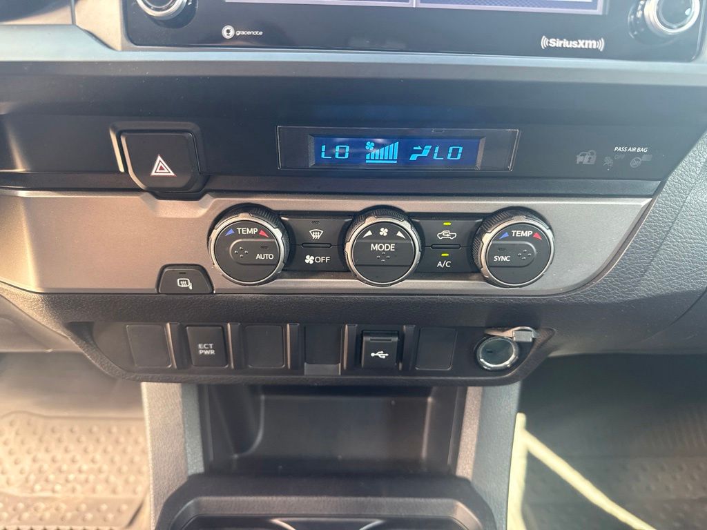 2022 Toyota Tacoma SR V6