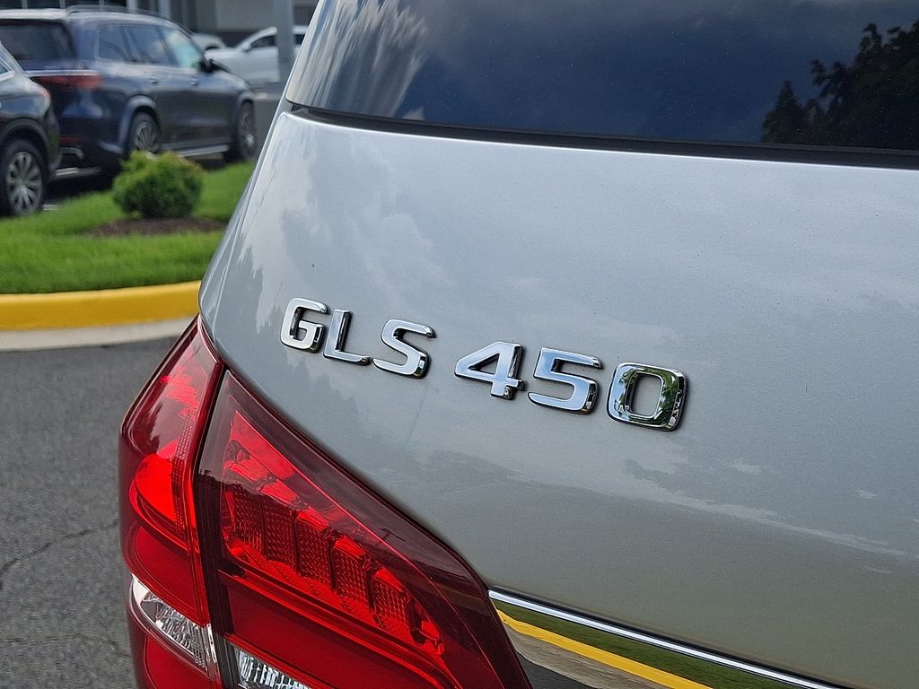 Thumbnail: 2017 Mercedes-Benz GLS - 31