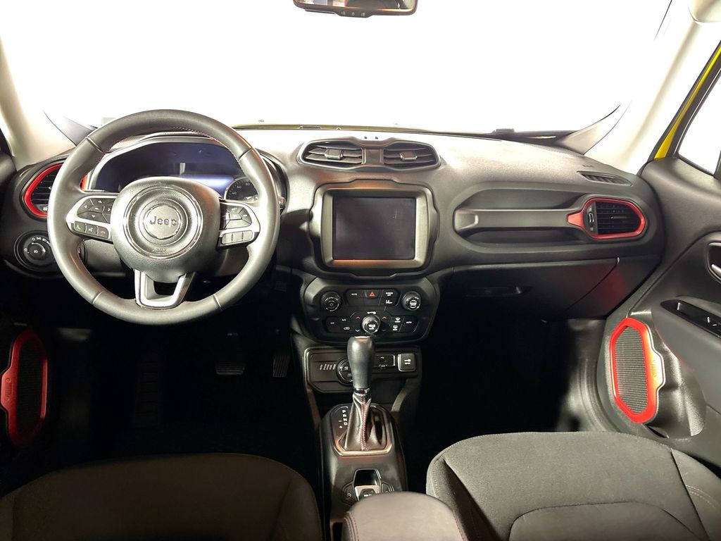 2023 Jeep Renegade Trailhawk