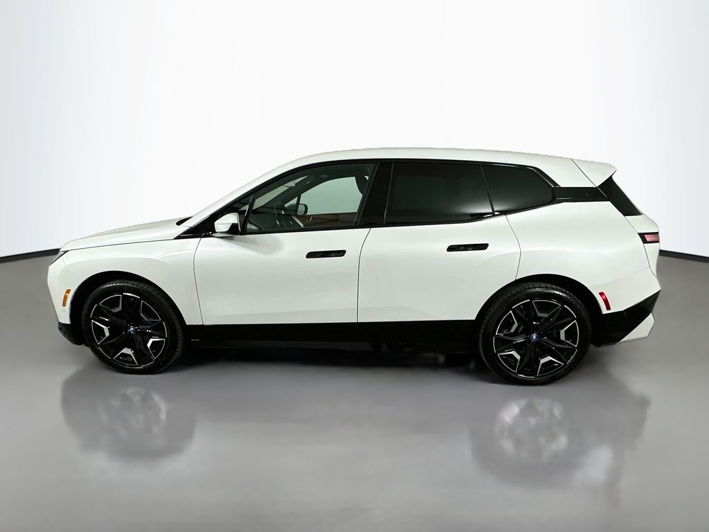 Thumbnail: 2024 BMW iX - 8