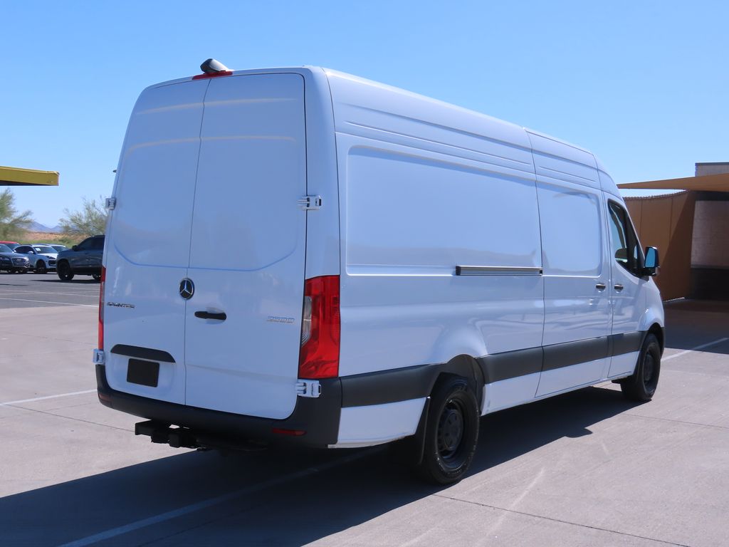 Thumbnail: 2025 Mercedes-Benz Sprinter - 5