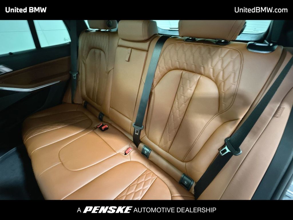 Thumbnail: 2026 BMW X5 - 21