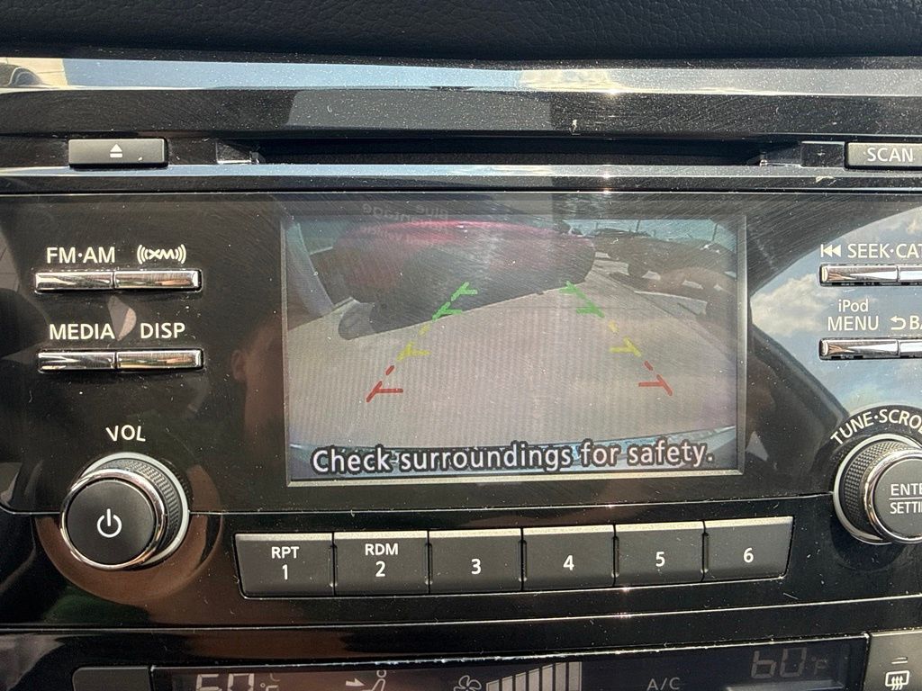2017 Nissan Rogue SV