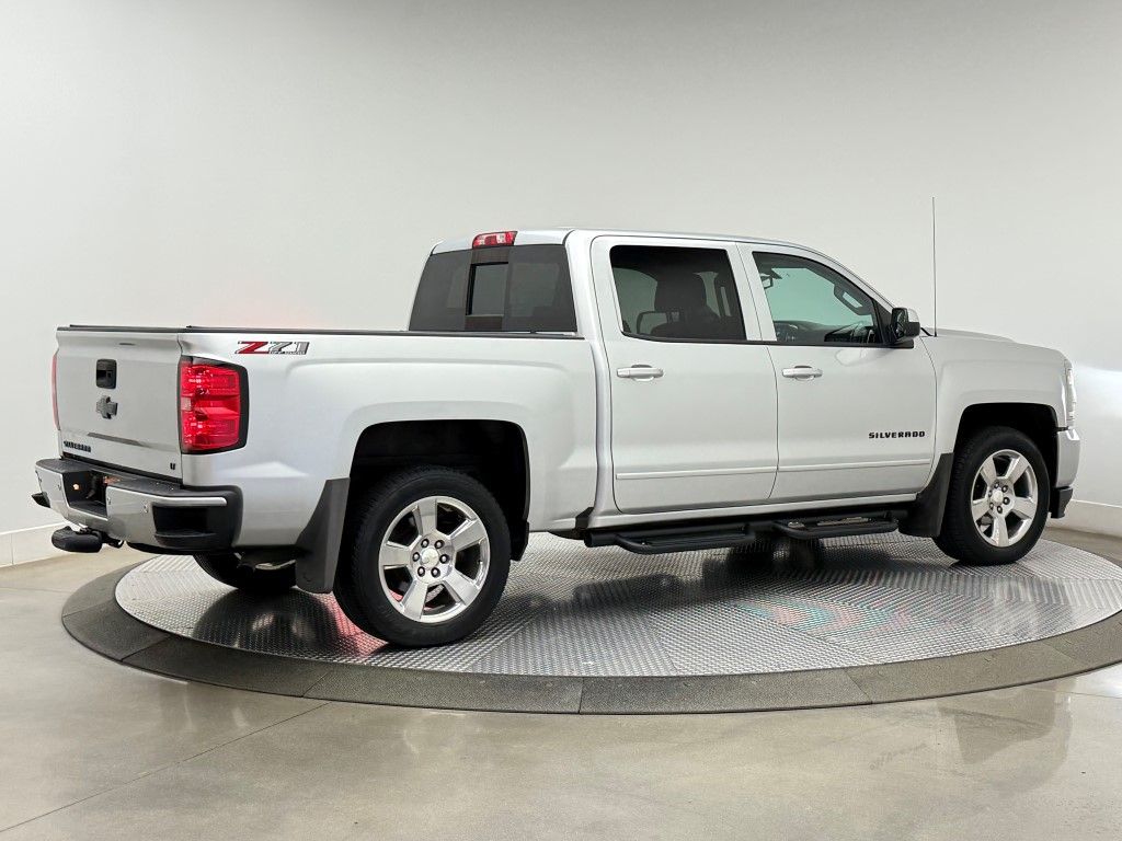 Thumbnail: 2018 Chevrolet Silverado 1500 - 11