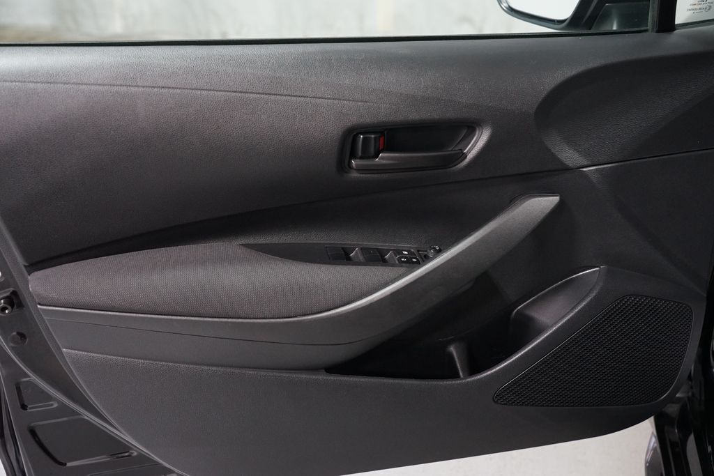 Thumbnail: 2023 Toyota Corolla - 27