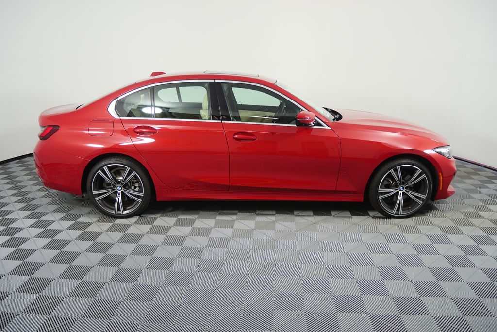 Thumbnail: 2024 BMW 3 Series - 2
