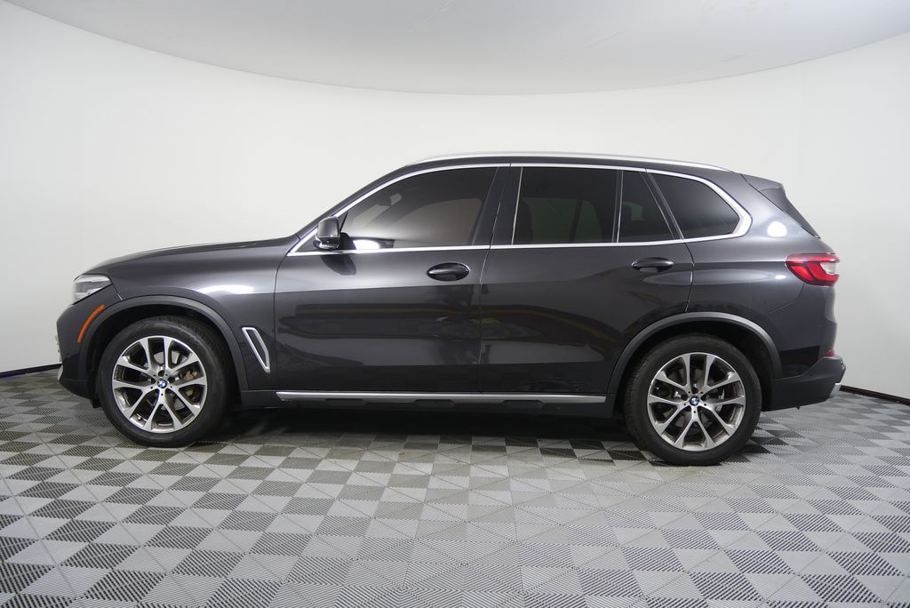 Thumbnail: 2021 BMW X5 - 6