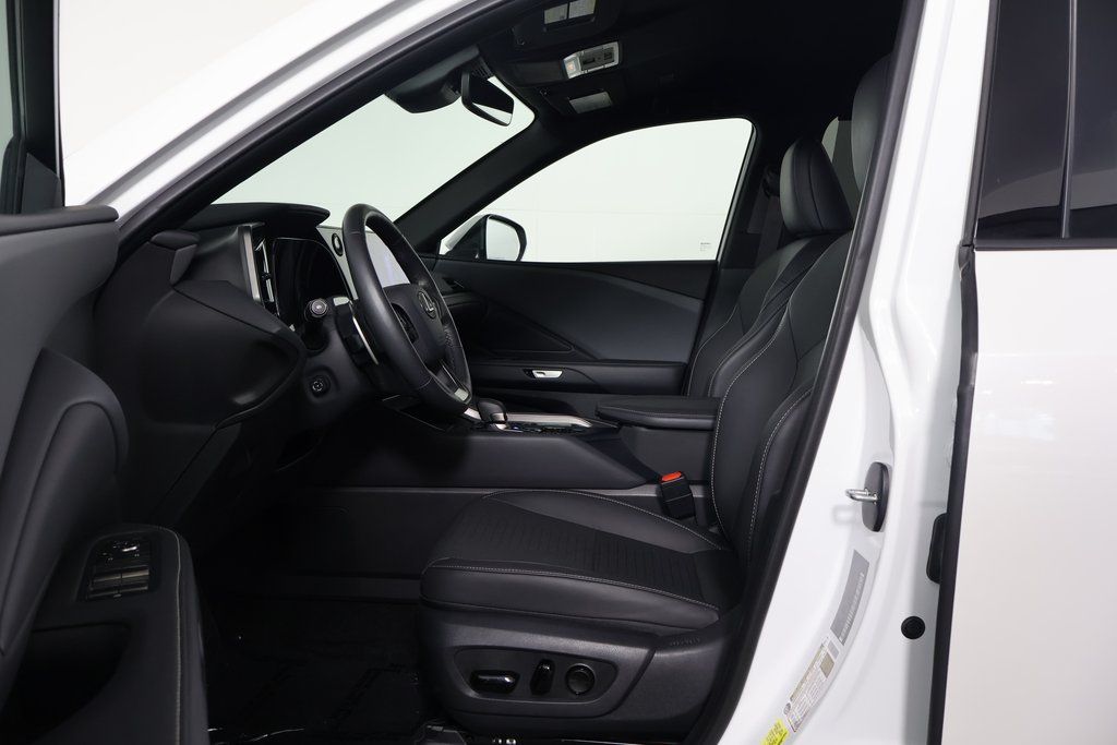 Thumbnail: 2025 Lexus TX - 10