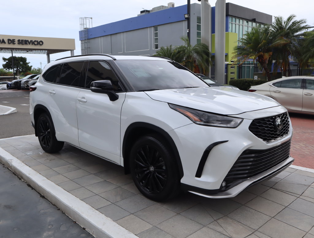 Thumbnail: 2025 Toyota Highlander - 3