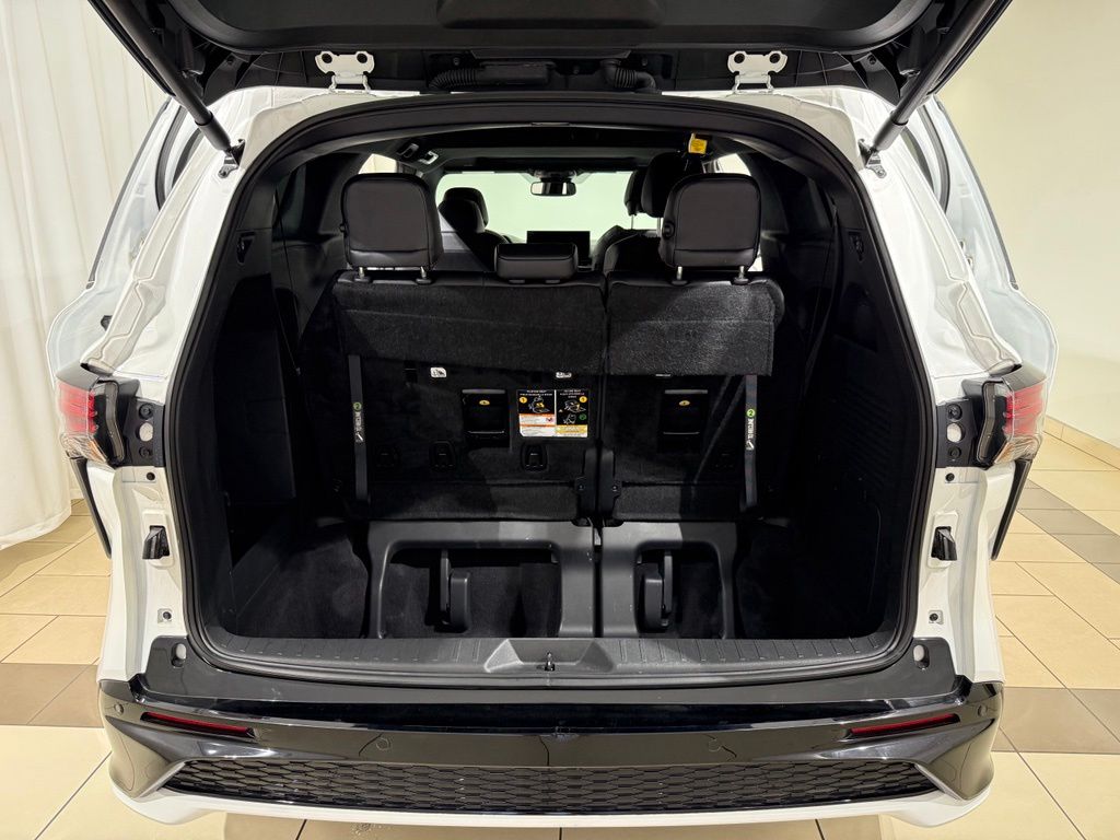 Thumbnail: 2025 Toyota Sienna - 11