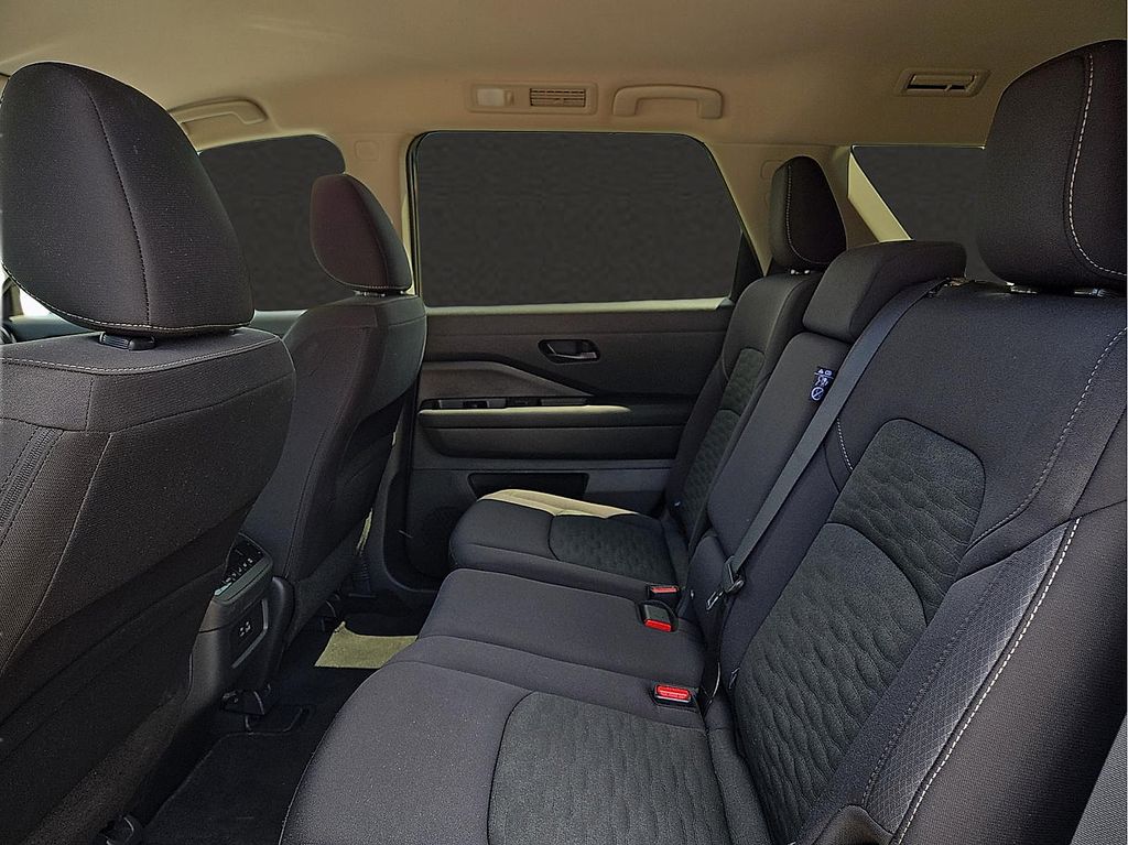 Used 2025 Nissan Pathfinder SV For Sale in Farmington, AR