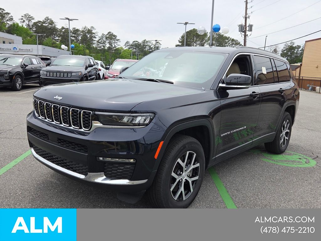 Used 2025 Black Jeep Limited image 4