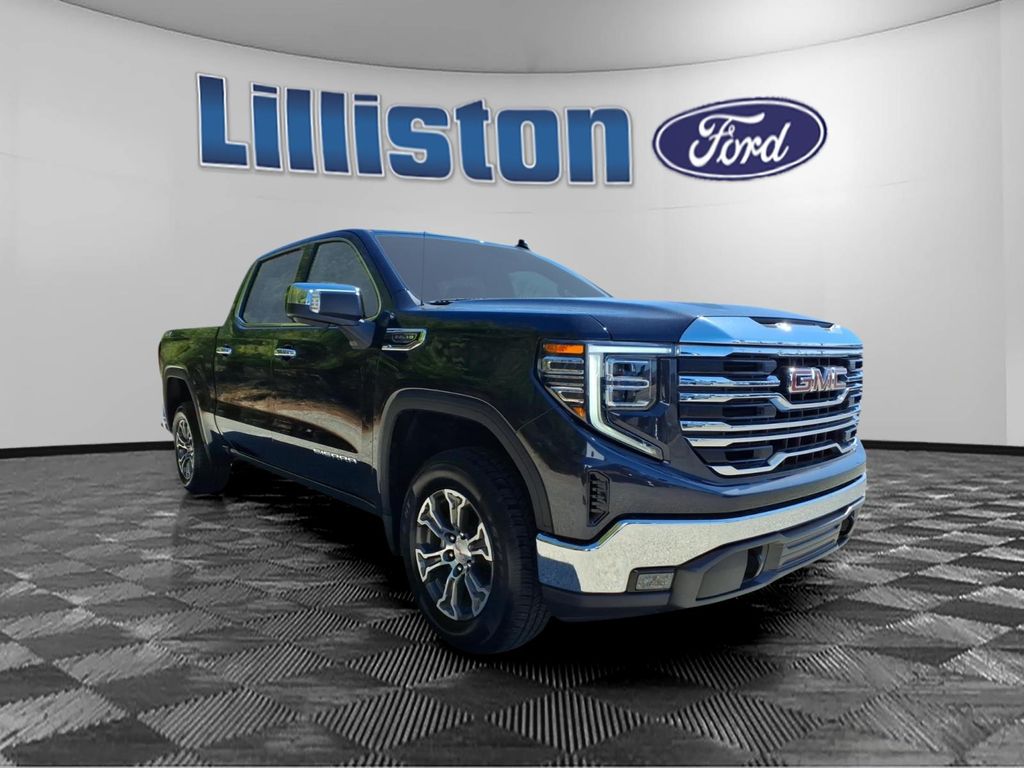 2025 GMC Sierra 1500 SLT Crew Cab 4WD