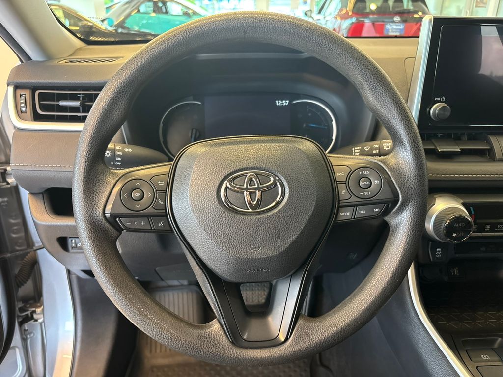 2023 Toyota RAV4 Hybrid LE
