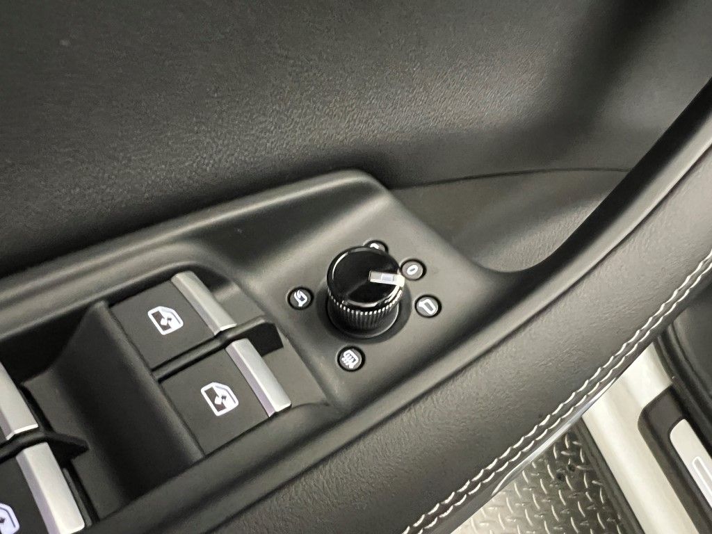 Thumbnail: 2026 Audi Q7 - 32