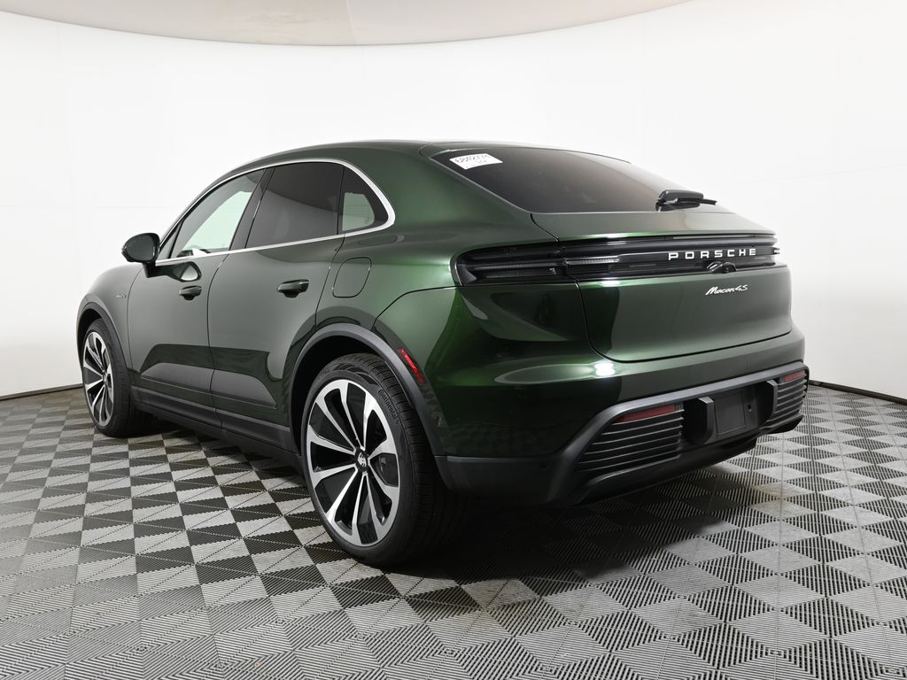 Thumbnail: 2025 Porsche Macan - 3