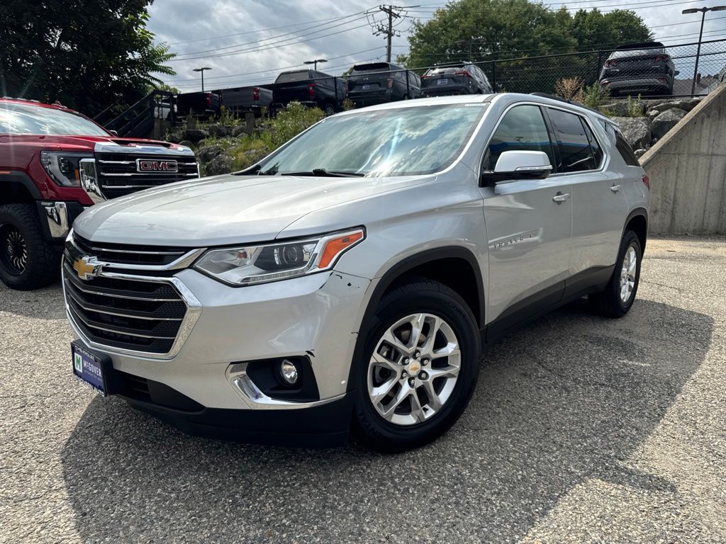 Silver Ice Metallic 2019 Chevrolet Traverse SUV / Crossover Four-Wheel Drive 9-Speed Automatic