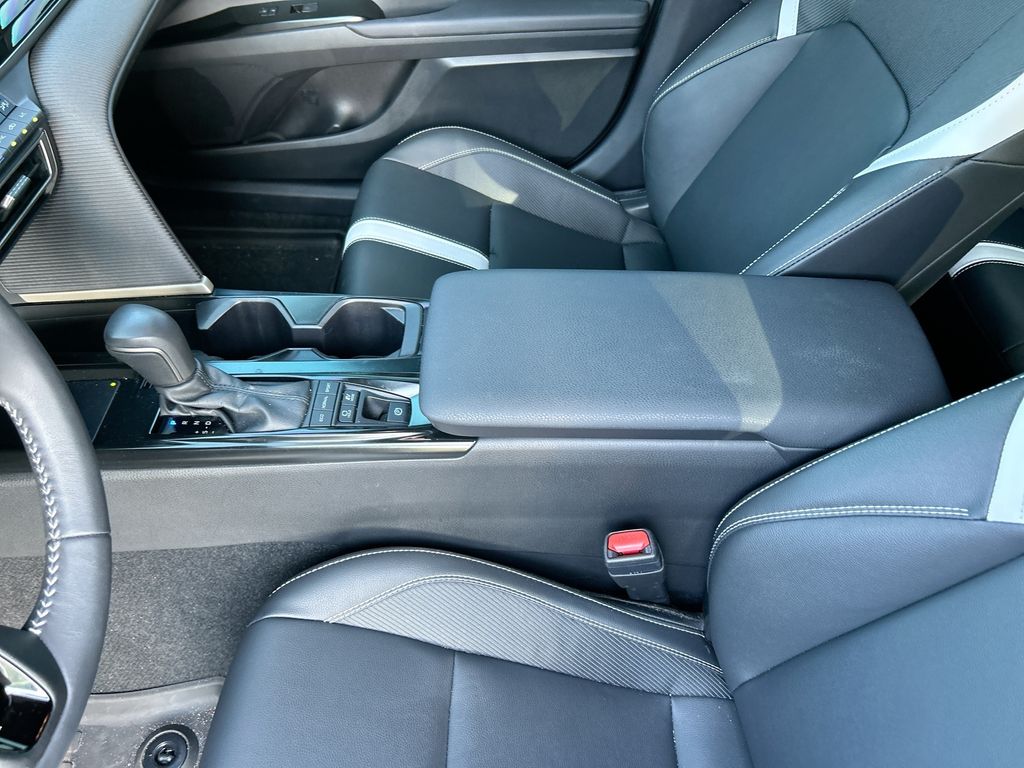 Thumbnail: 2025 Toyota Camry - 29