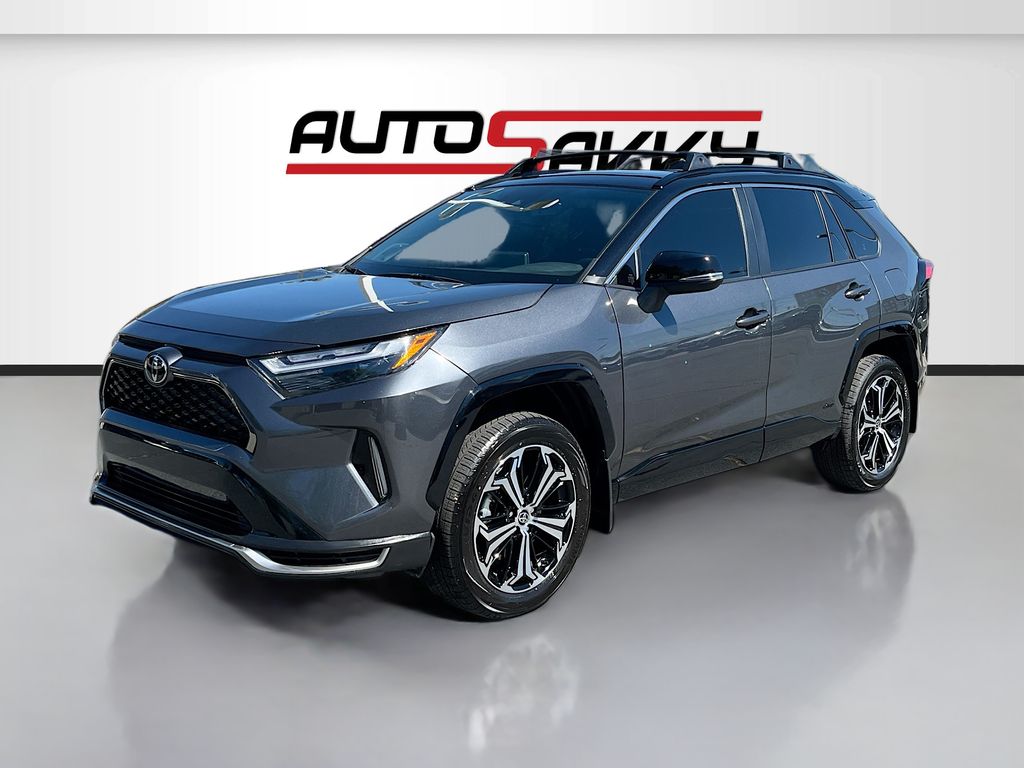 Used 2025 Gray Toyota XSE image 3