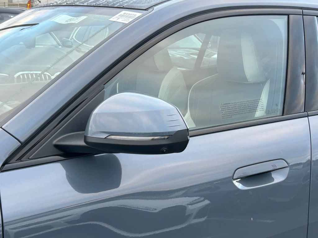 Thumbnail: 2026 BMW X2 - 10