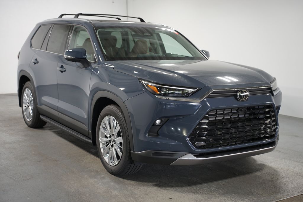 Thumbnail: 2025 Toyota Grand Highlander - 3