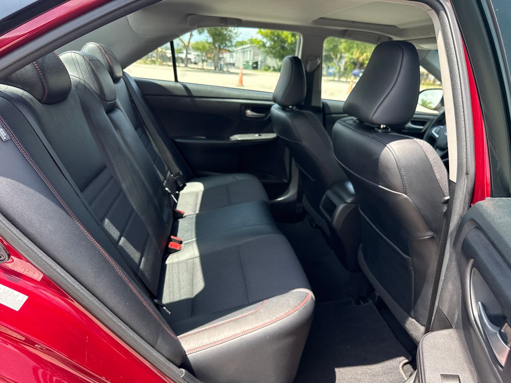 Certified Used 2017  Toyota SE image 24