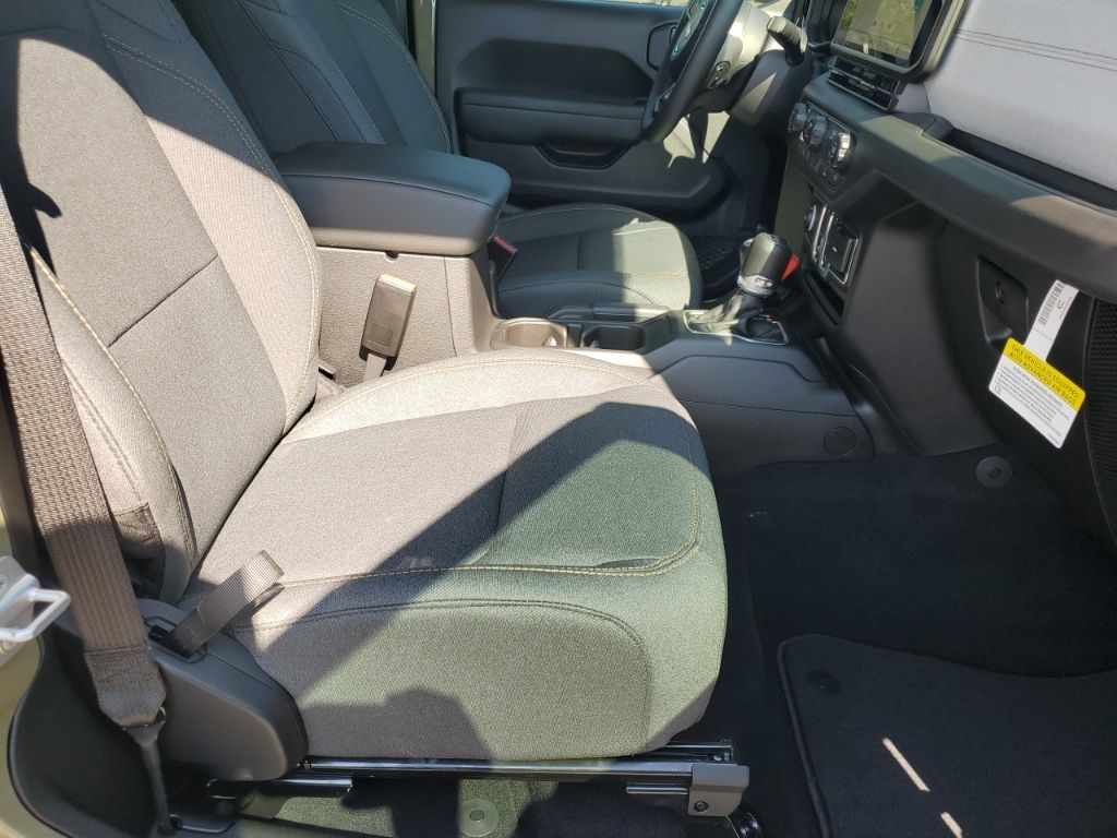 New Car 2025 Jeep Wrangler  For Sale Under $40,000 In Austin, Texas