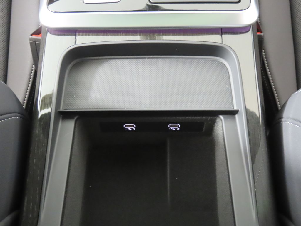 Thumbnail: 2026 Audi Q7 - 22