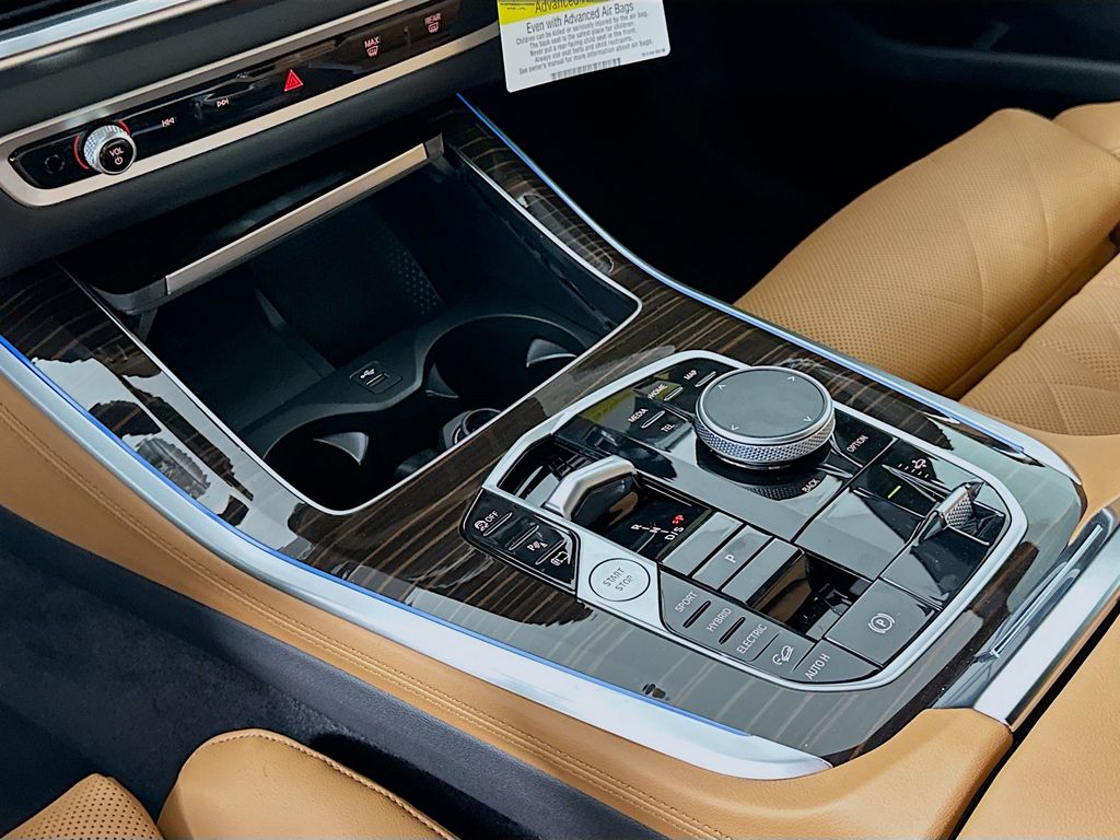 Thumbnail: 2026 BMW X5 - 15