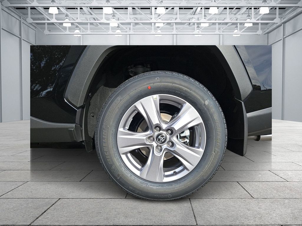 Thumbnail: 2025 Toyota RAV4 - 7