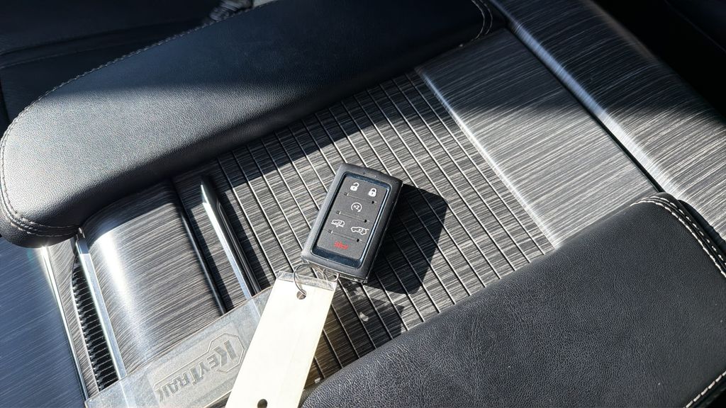 2024 Wagoneer L Wagoneer L