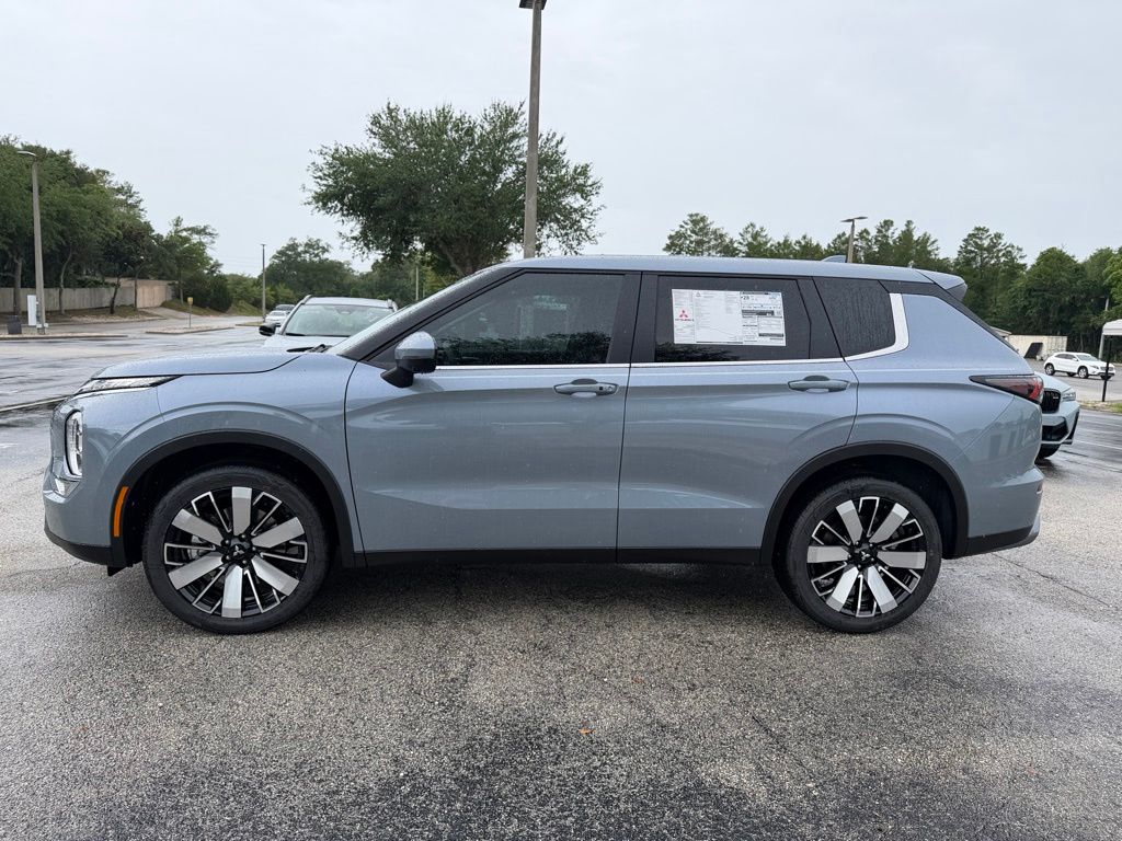 New 2026 Mitsubishi Outlander SUV