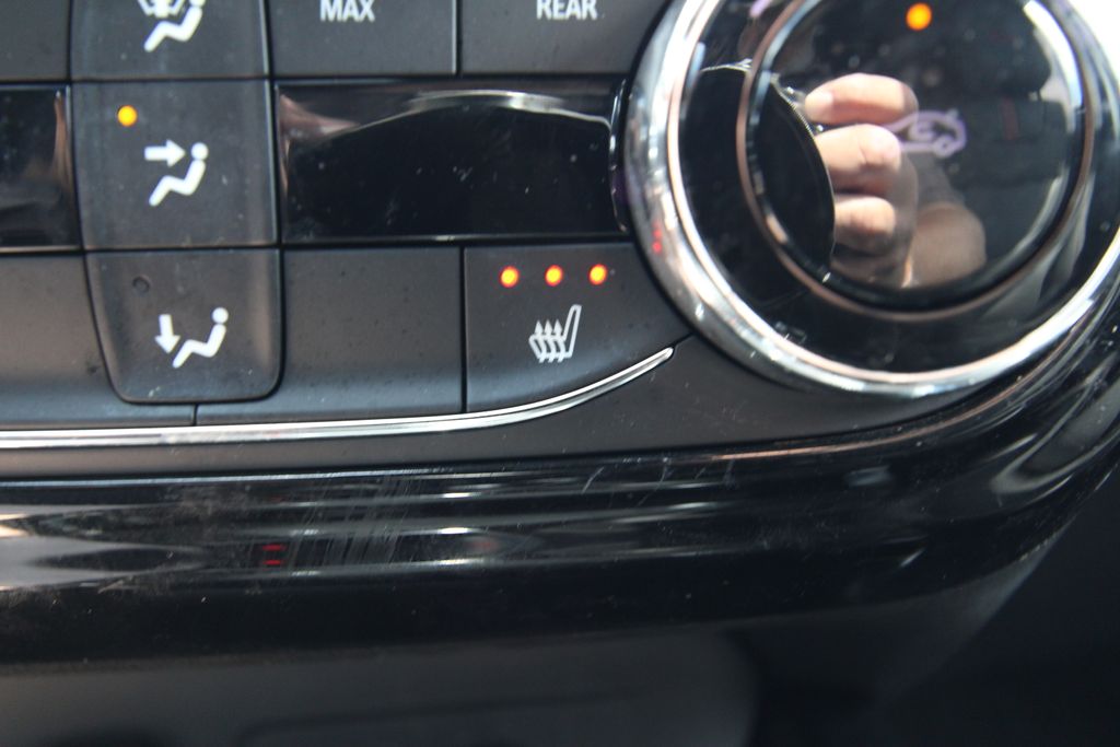 Used 2025 Chevrolet Trax SUV