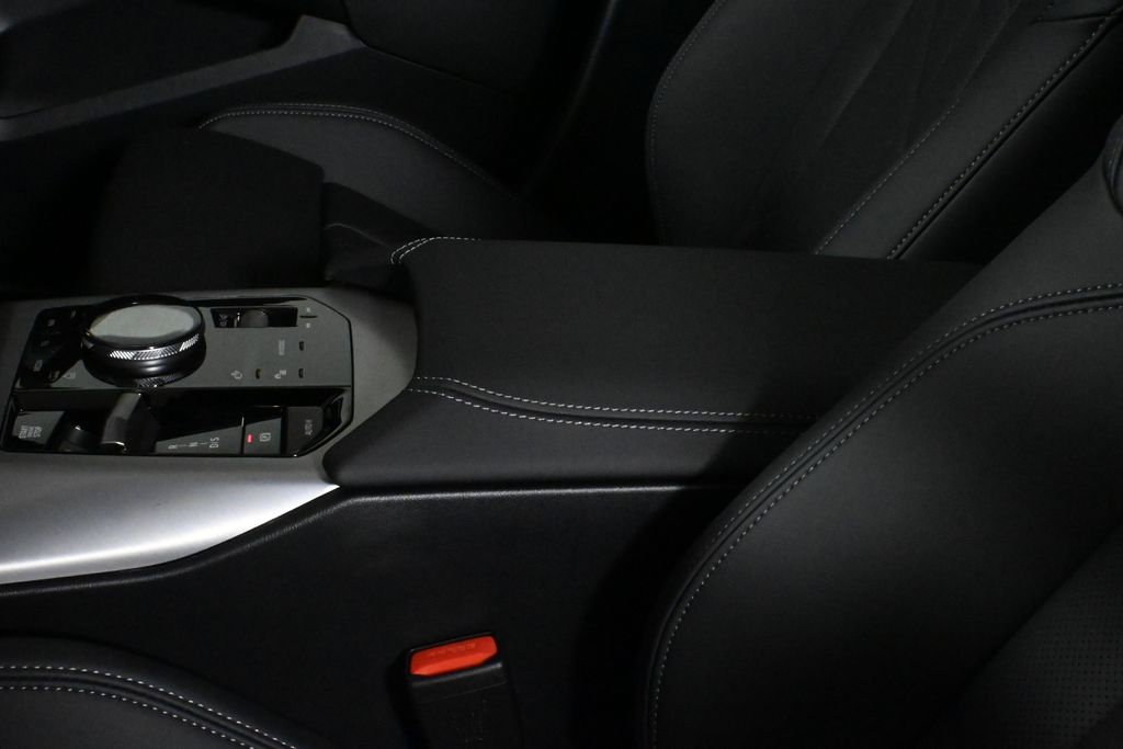 Thumbnail: 2025 BMW X3 - 25