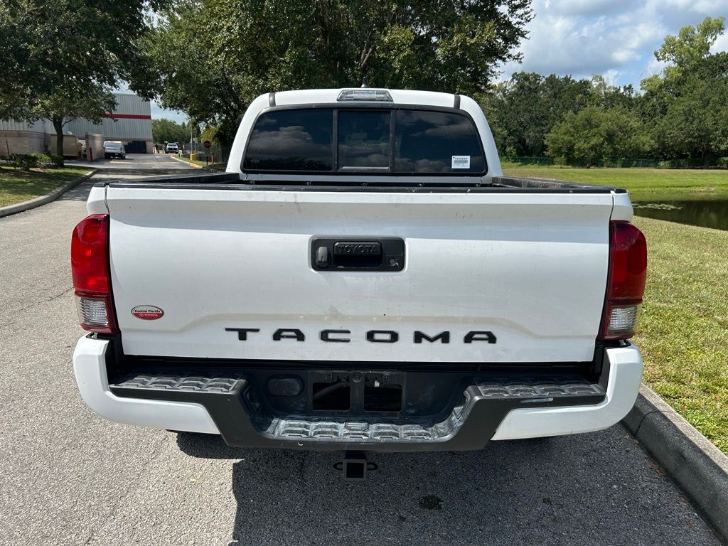 Thumbnail: 2022 Toyota Tacoma - 4