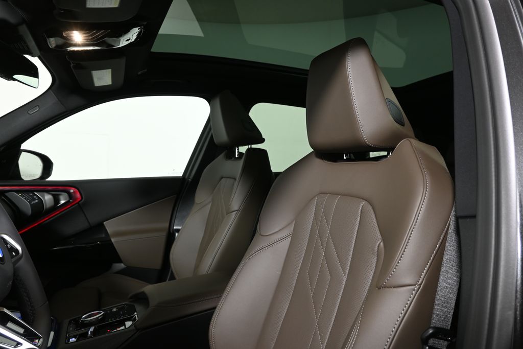 Thumbnail: 2026 BMW X3 - 16