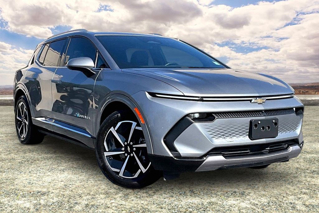 2024 Chevrolet Equinox EV LT with 2LT FWD
