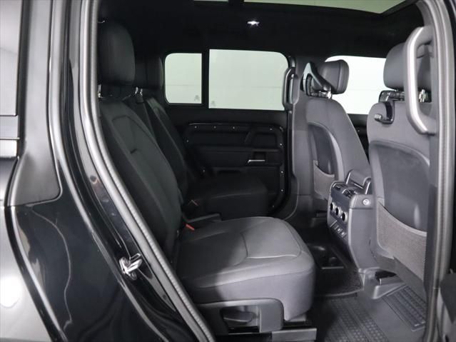 Thumbnail: 2025 Land Rover Defender - 23